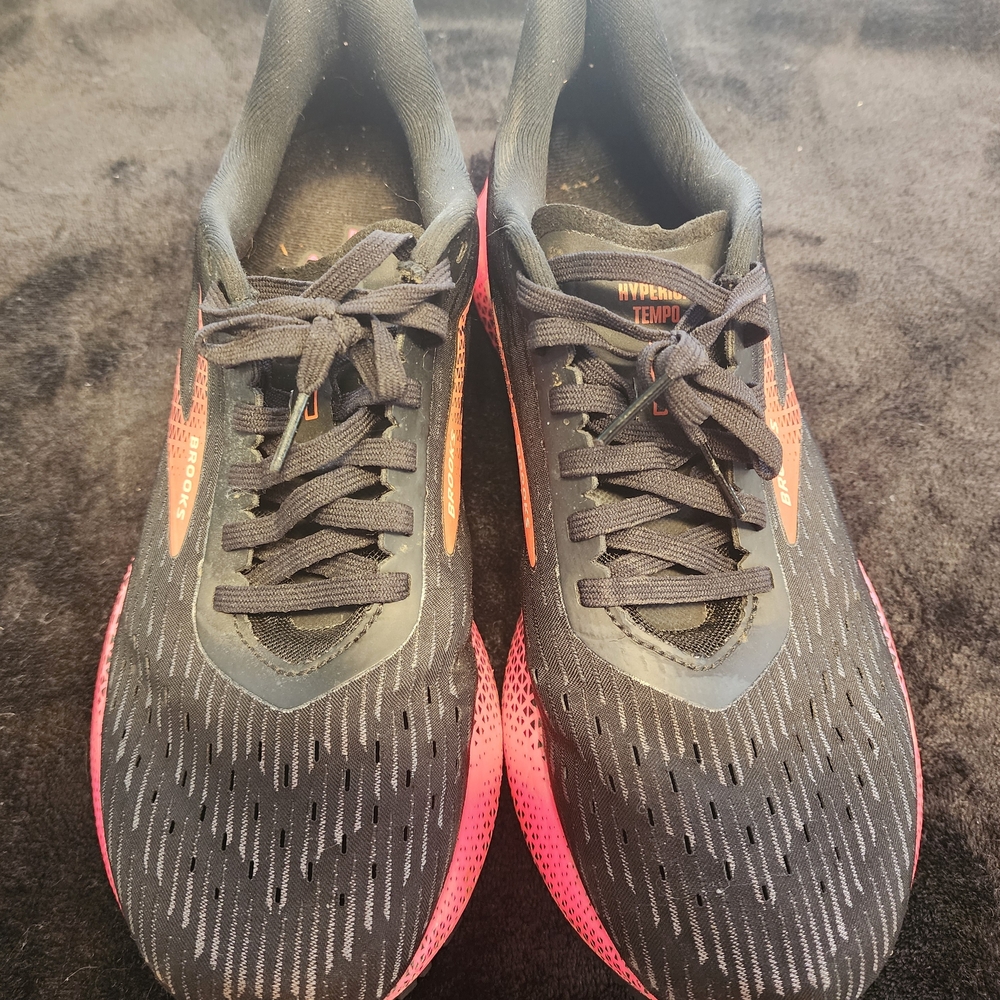 Brooks Black and Pink Running Shoes - Picture 5 of 6